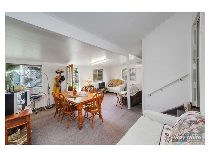 8 Hamilton Avenue, Wandal QLD 4700