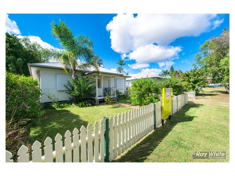 8 Hamilton Avenue, Wandal QLD 4700