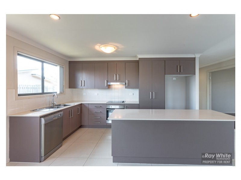 27 Maree Crescent, Gracemere QLD 4702