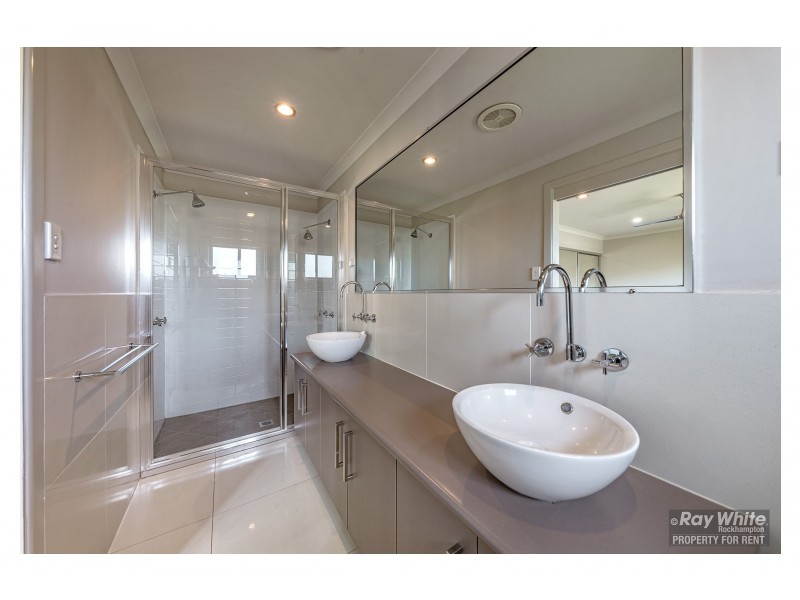 27 Maree Crescent, Gracemere QLD 4702