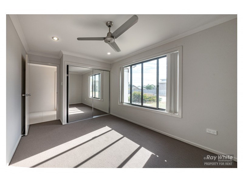 27 Maree Crescent, Gracemere QLD 4702