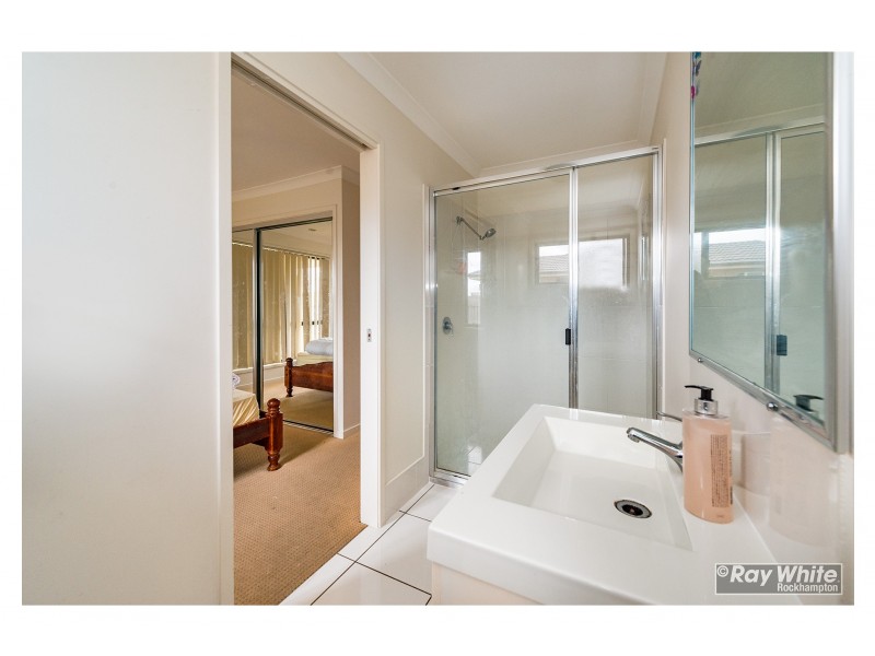 31 Justin Street, Gracemere QLD 4702