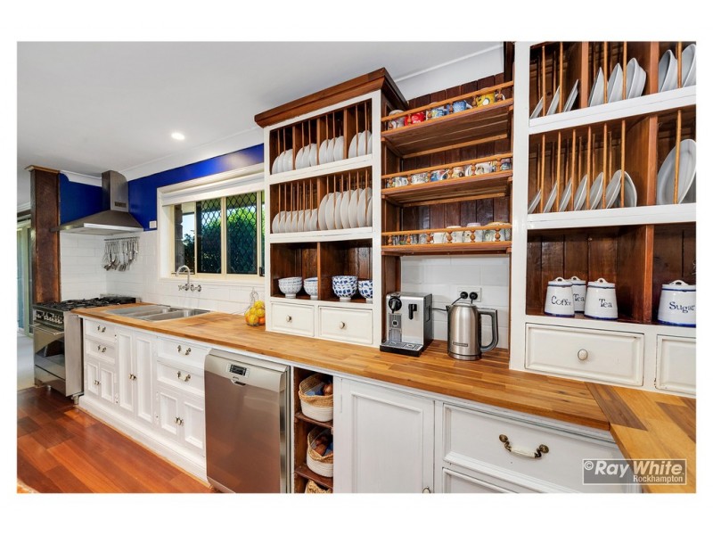 24 Sturt Drive, Glenlee QLD 4711