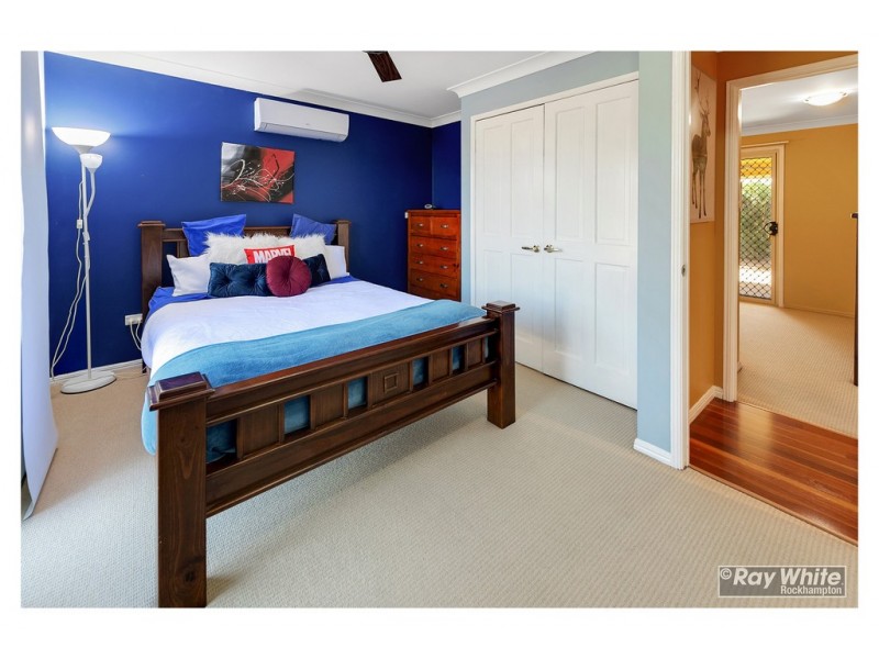 24 Sturt Drive, Glenlee QLD 4711