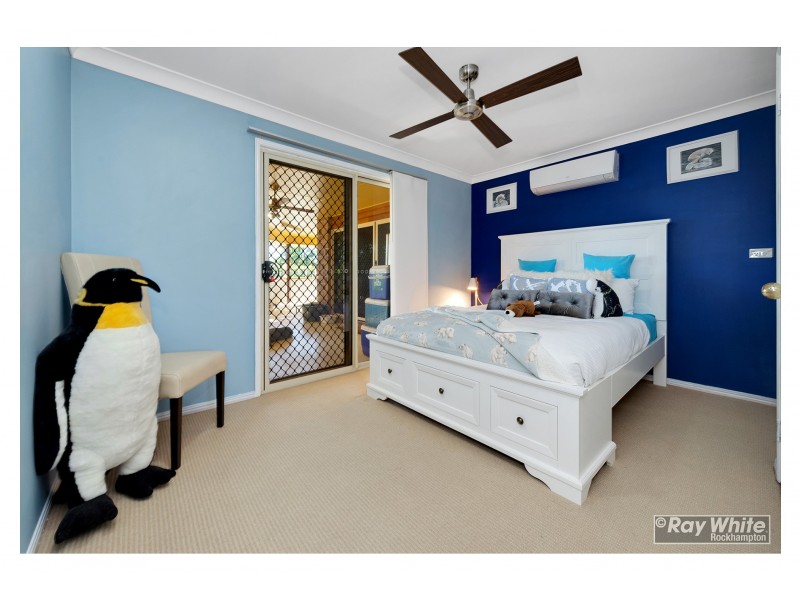 24 Sturt Drive, Glenlee QLD 4711