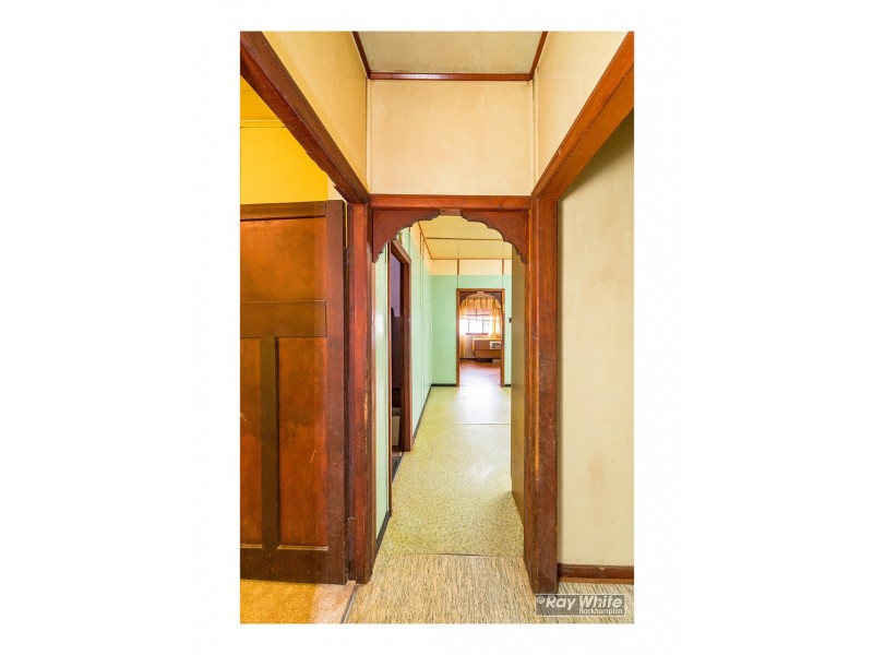 10 Burnett Street, Berserker QLD 4701