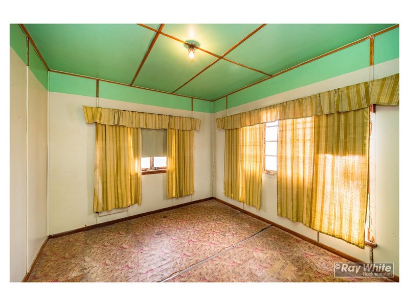 10 Burnett Street, Berserker QLD 4701