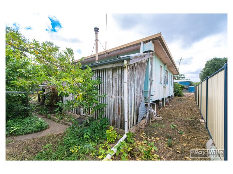 10 Burnett Street, Berserker QLD 4701