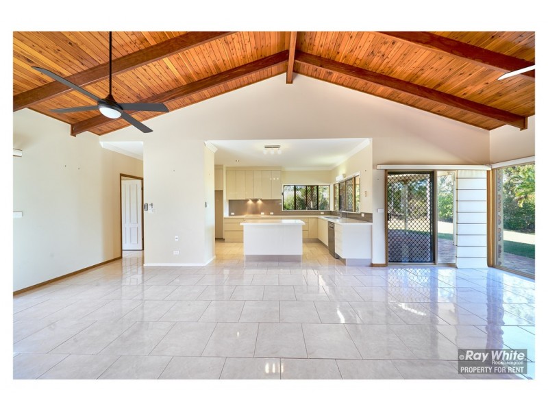 41 Angela Road, Rockyview QLD 4701