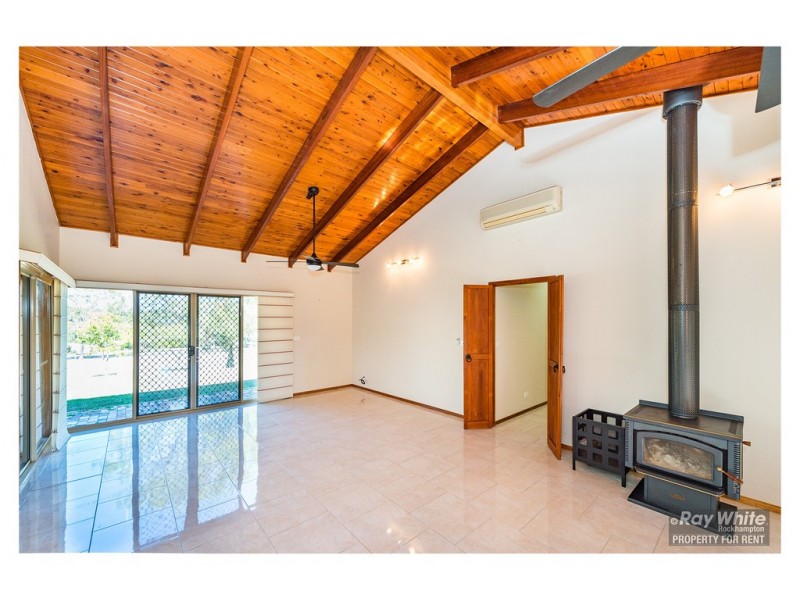 41 Angela Road, Rockyview QLD 4701