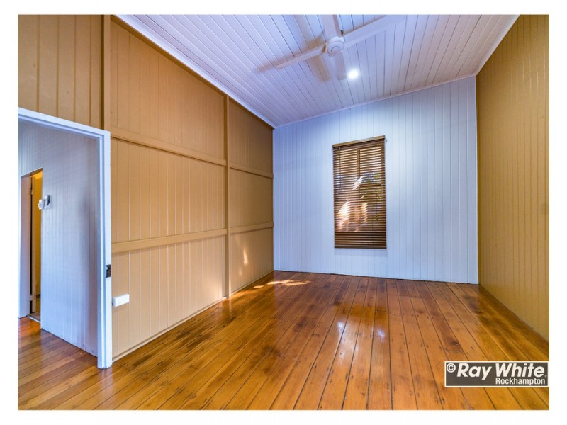 137 Lakes Creek Road, Berserker QLD 4701