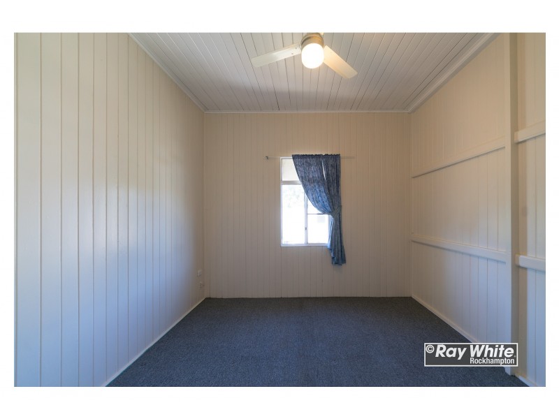 137 Lakes Creek Road, Berserker QLD 4701