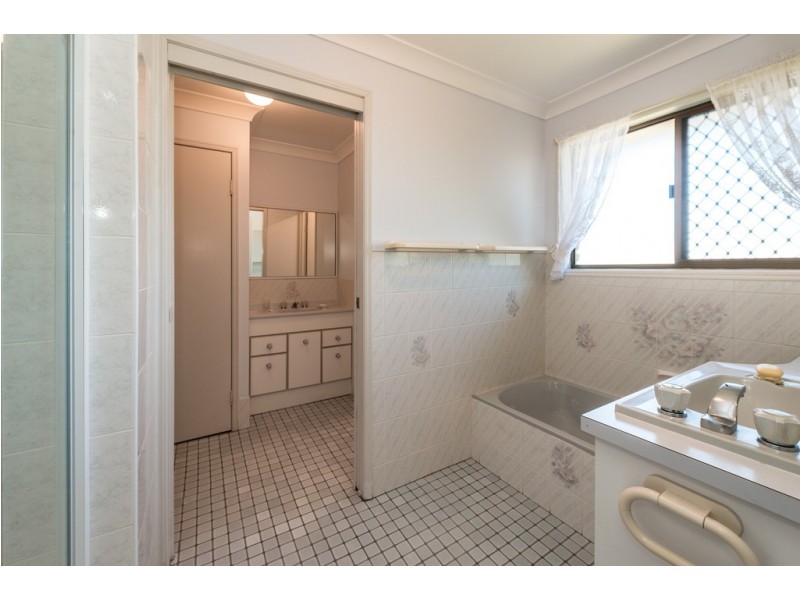 288 Thirkettle Avenue, Frenchville QLD 4701