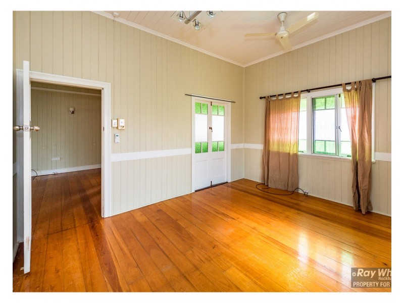 41 Armstrong street, Berserker QLD 4701