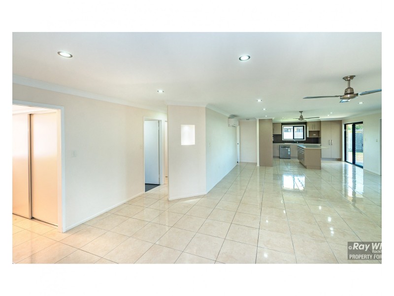 2 Thomas Street, Gracemere QLD 4702
