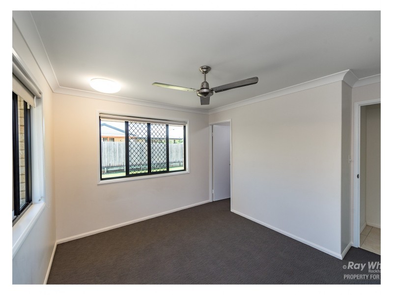 2 Thomas Street, Gracemere QLD 4702