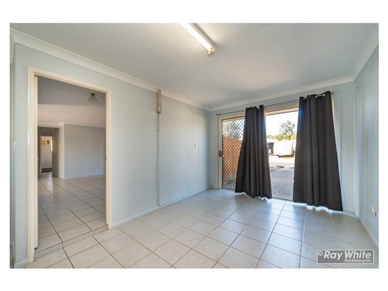17 Col Crescent, Parkhurst QLD 4702