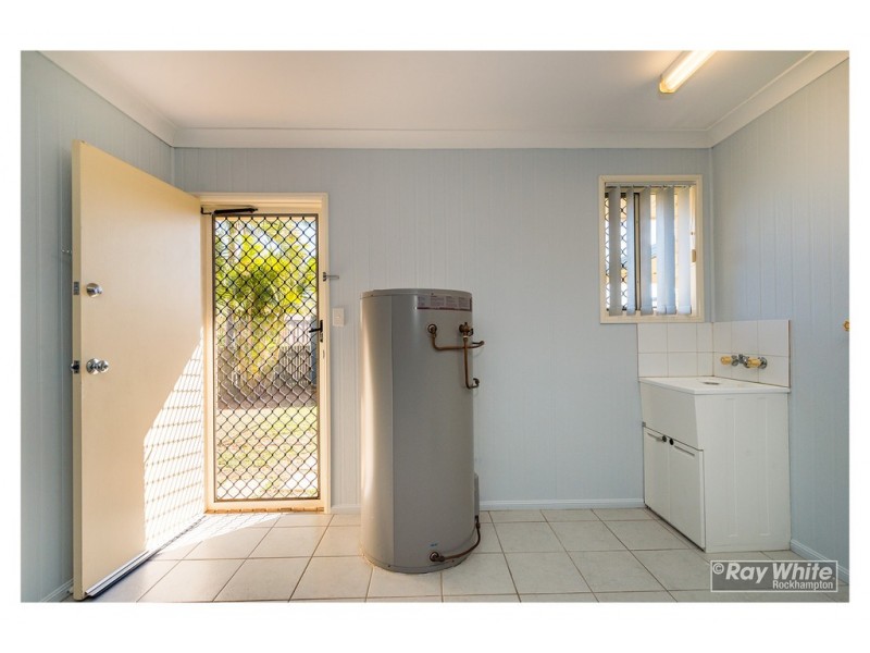 17 Col Crescent, Parkhurst QLD 4702