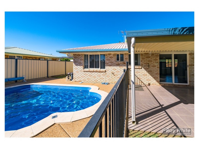 17 Col Crescent, Parkhurst QLD 4702