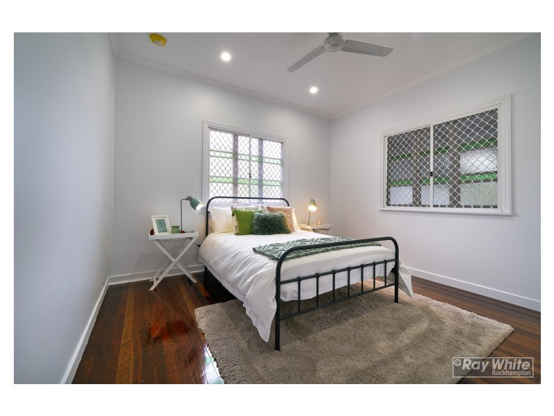 105 Main Street, Park Avenue QLD 4701