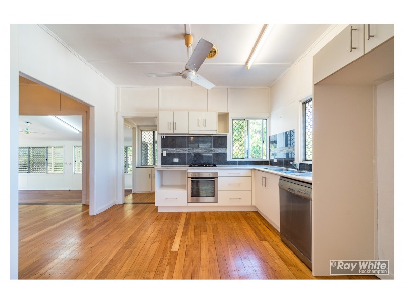 15 Cairns Street, The Range QLD 4700