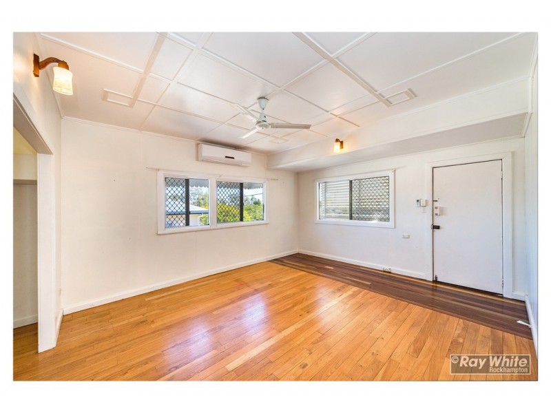 15 Cairns Street, The Range QLD 4700