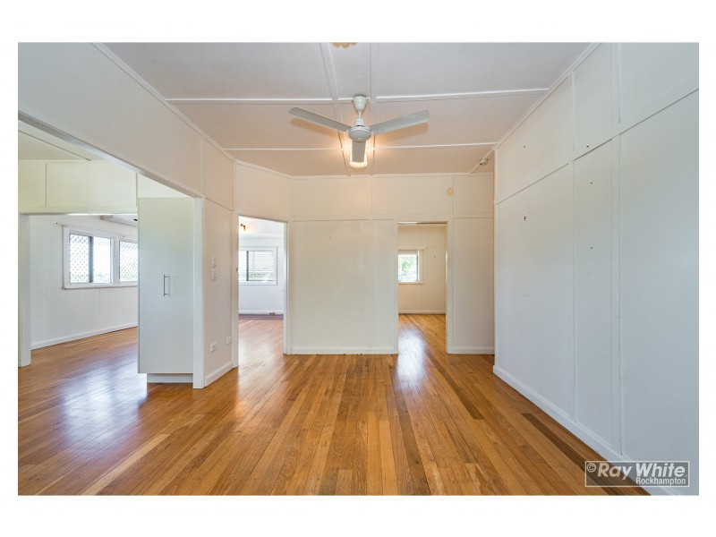 15 Cairns Street, The Range QLD 4700
