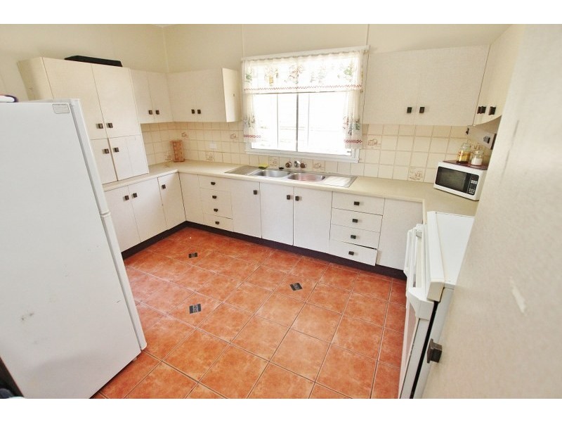 418 Stenhouse Street, Koongal QLD 4701