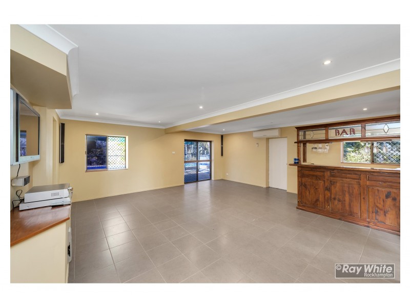305 Bloxsom  Street, Frenchville QLD 4701