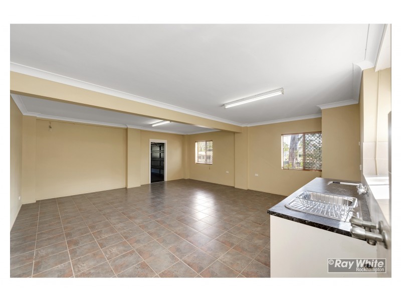 305 Bloxsom  Street, Frenchville QLD 4701