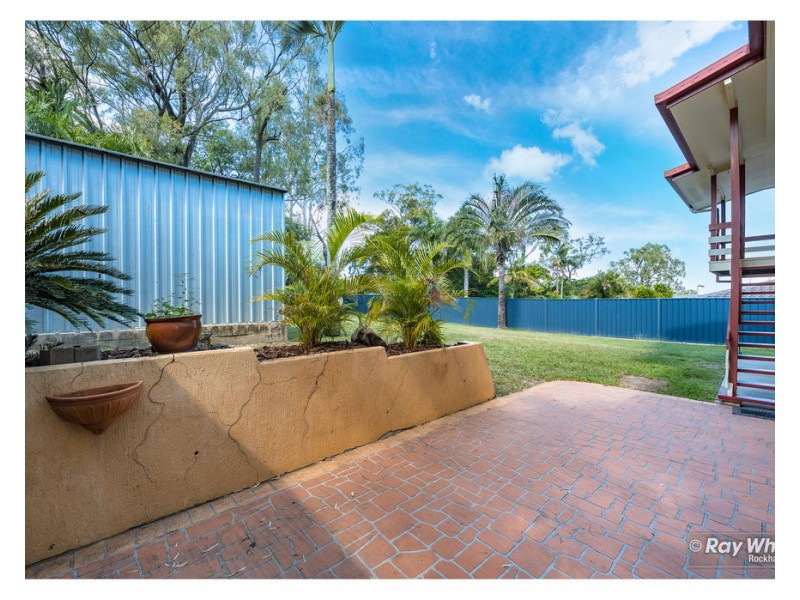 18 Crick Street, Kawana QLD 4701
