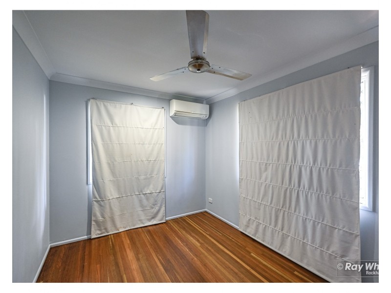 18 Crick Street, Kawana QLD 4701