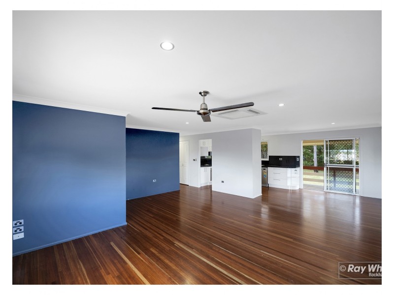 18 Crick Street, Kawana QLD 4701