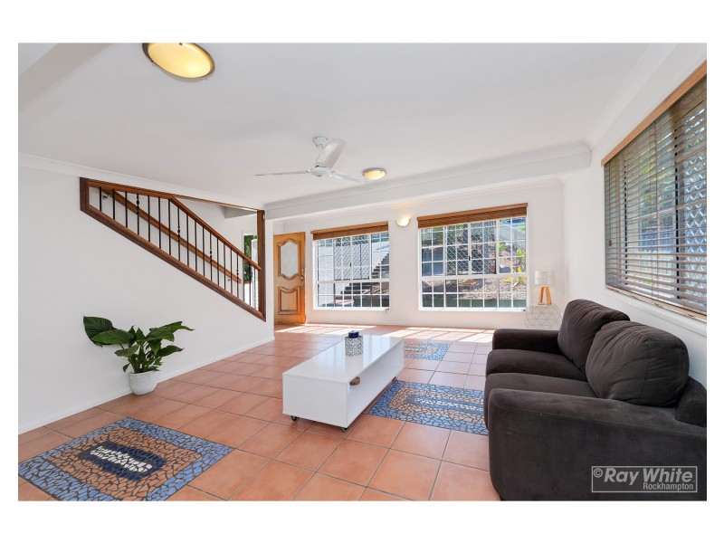 16 Hutcheon Street, Kawana QLD 4701