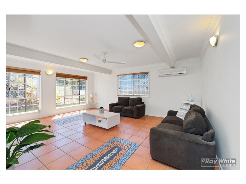 16 Hutcheon Street, Kawana QLD 4701