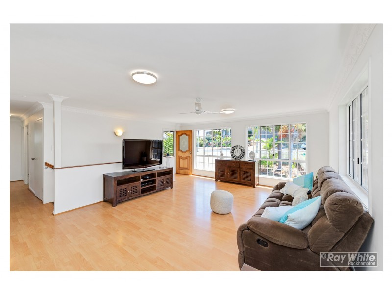 16 Hutcheon Street, Kawana QLD 4701