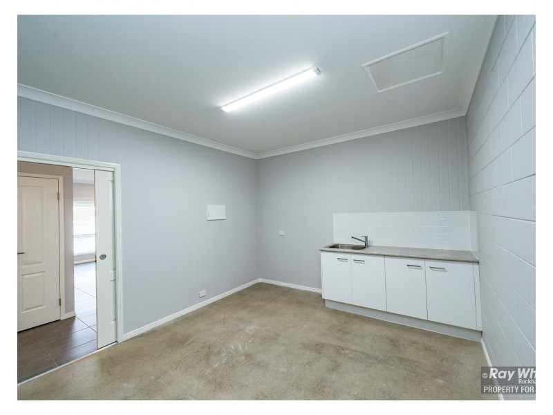 2/36 Church street, Allenstown QLD 4700
