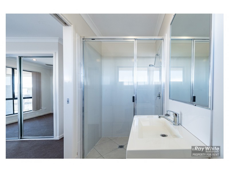 7 Benjamin Drive, Gracemere QLD 4702