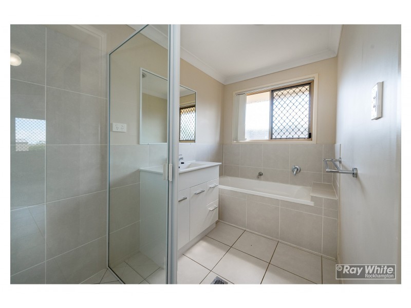 50 Riley Drive, Gracemere QLD 4702