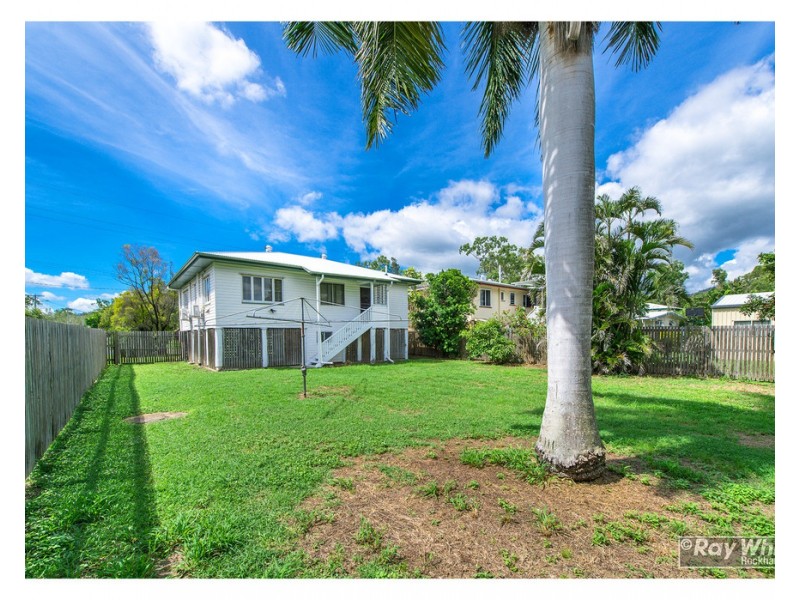202 High Street, Berserker QLD 4701