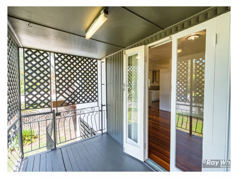 202 High Street, Berserker QLD 4701