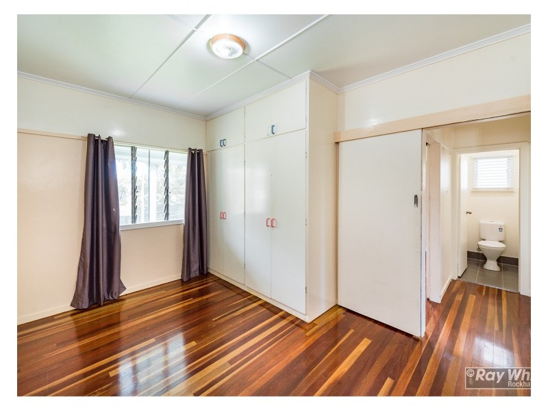 202 High Street, Berserker QLD 4701