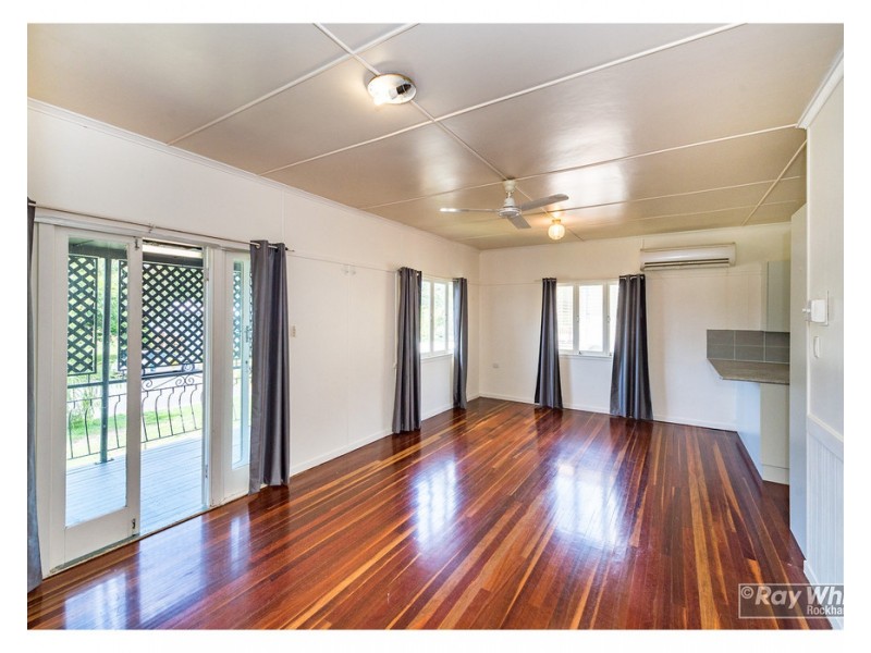 202 High Street, Berserker QLD 4701