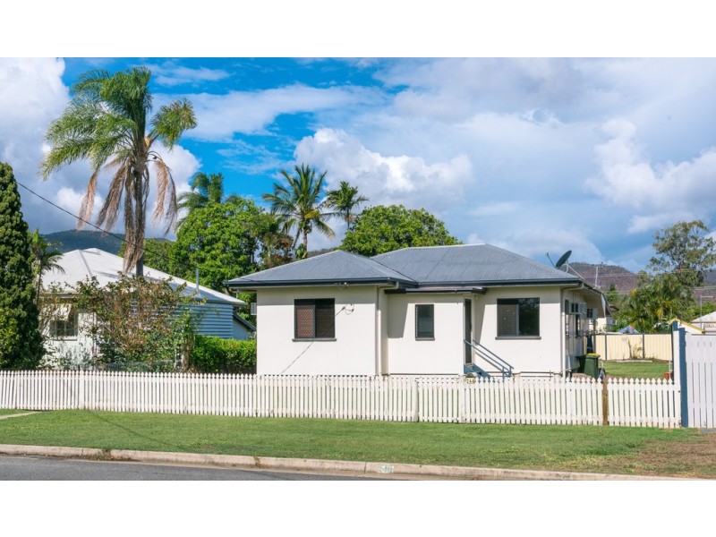 246 Clanfield Street, Berserker QLD 4701