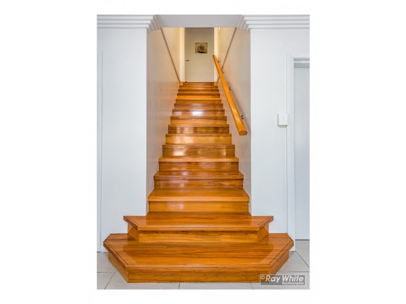 8 Rainbow Court, Frenchville QLD 4701