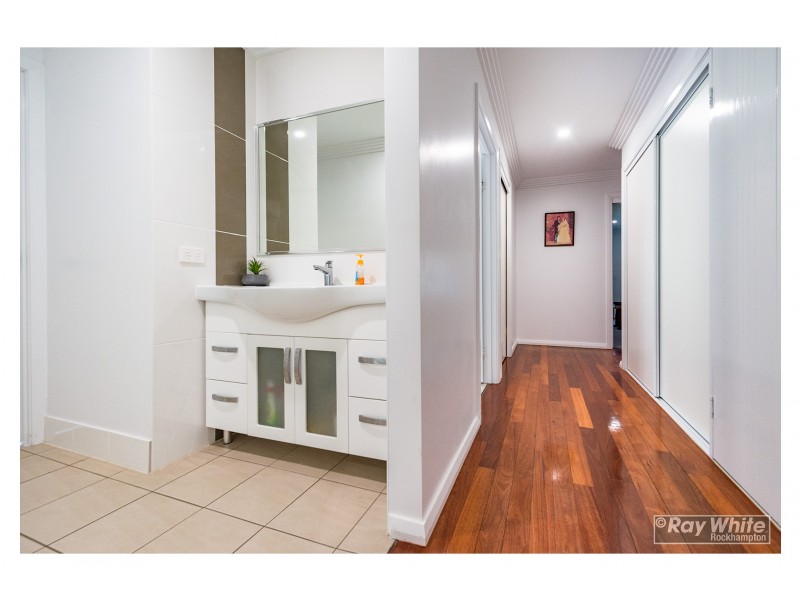 8 Rainbow Court, Frenchville QLD 4701