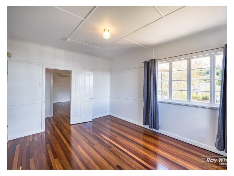 37 Brae Street, The Range QLD 4700