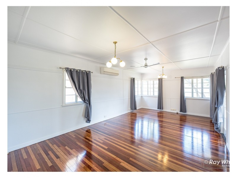 37 Brae Street, The Range QLD 4700