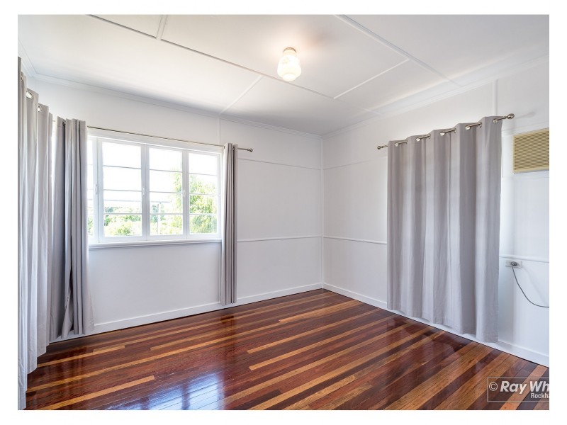 37 Brae Street, The Range QLD 4700