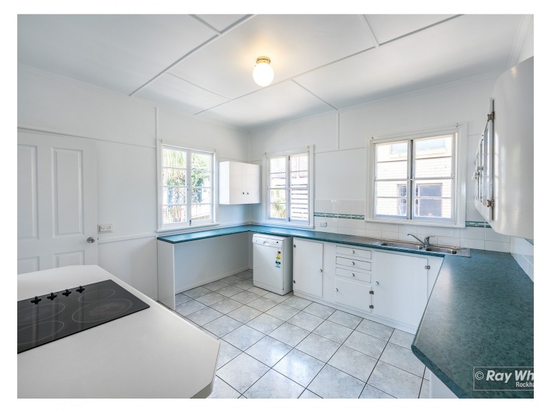37 Brae Street, The Range QLD 4700